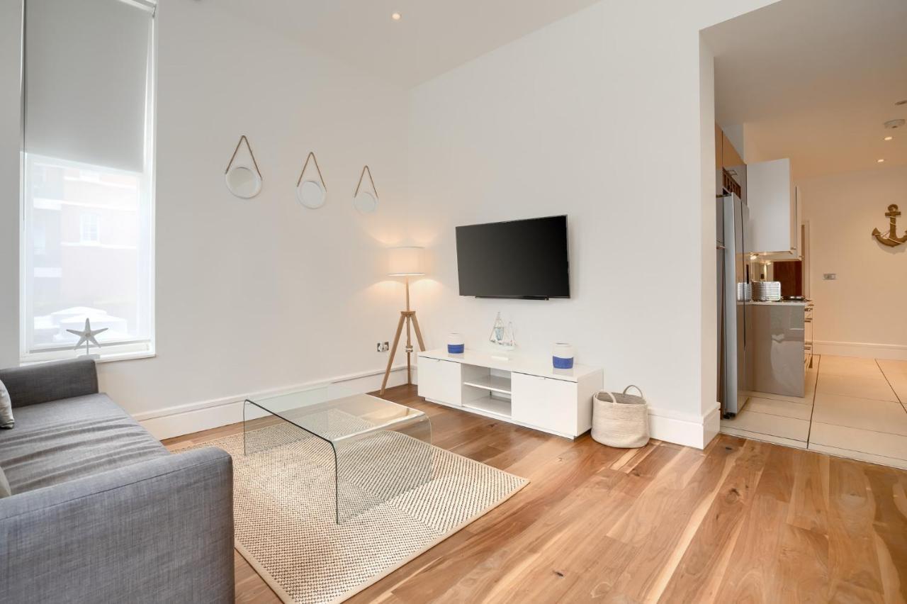Luxury Seaside Apartment 伊斯特布恩 外观 照片